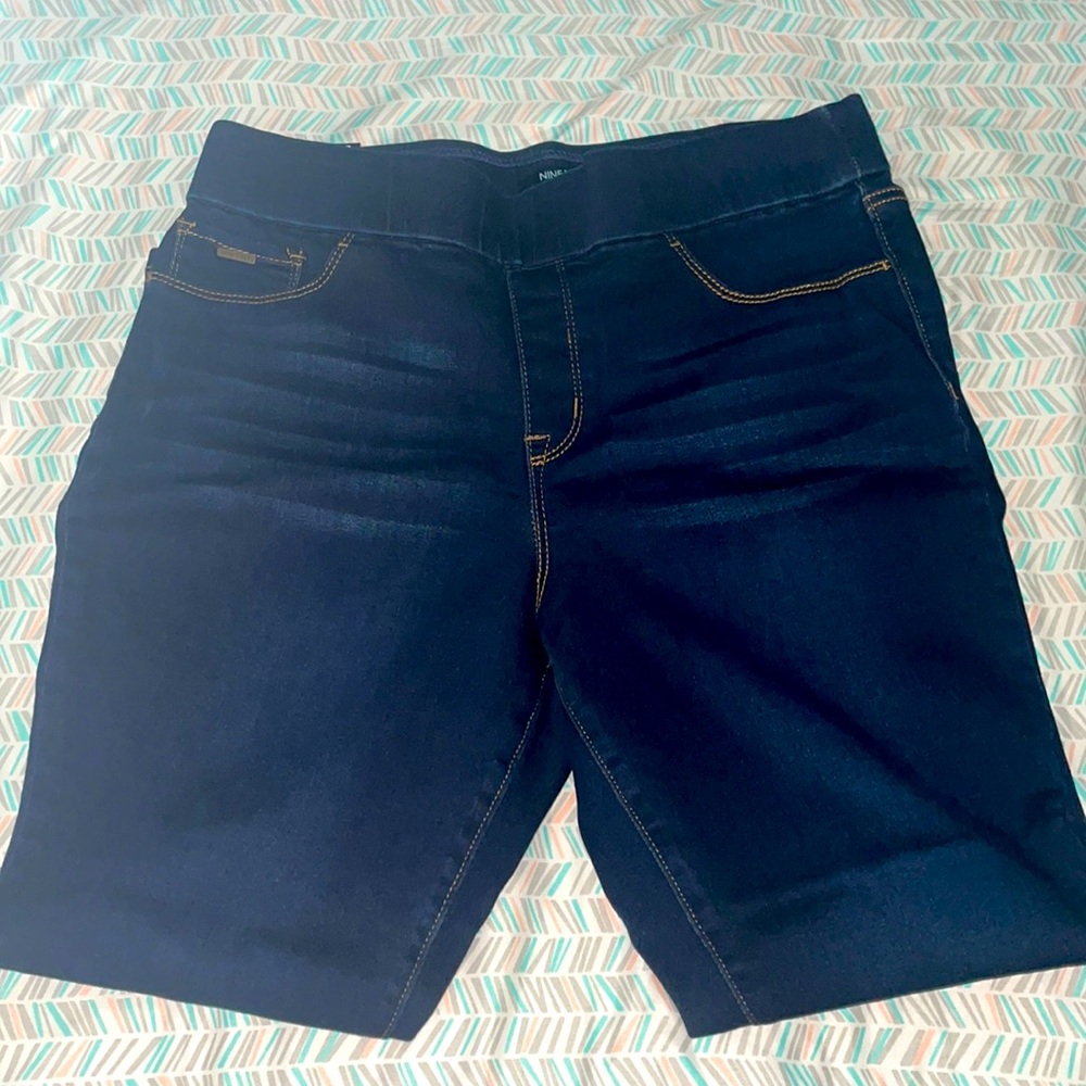 Selling jegging. Nine West Jeans. Size 10